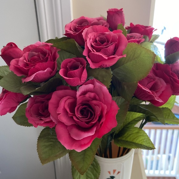 Bunch of Michaels flowers - Picture 3 of 4